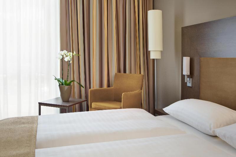 Intercityhotel Darmstadt Bilik gambar